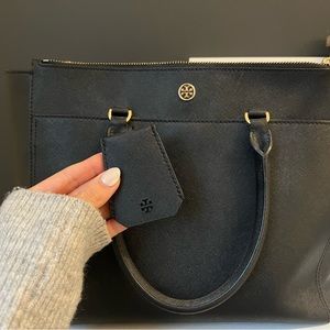 Black Tory Burch Tote 😍